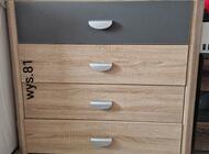 Grajewo ogłoszenia: Witam . Sprzedam szafę i komodę. Stan bardzo dobry. - zdjęcie