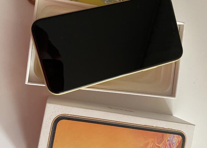 Grajewo ogłoszenia: Witam.Sprzedam iPhone?a xr kolor yellow 64gb,w pełni...