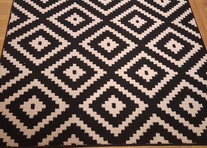 Grajewo ogłoszenia: Sprzedam 2 dywany w rozmiarze 120/170 -50 zl oraz 160/220-80 zl.