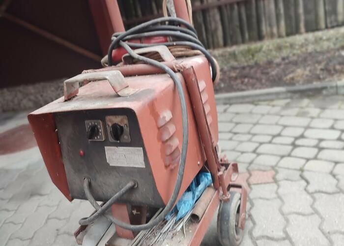 Grajewo ogłoszenia: Sprzedam niemiecką spawarkę z przełącznikiem na jedną fazę i...