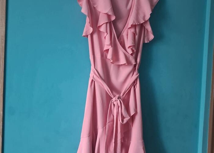 Grajewo ogłoszenia: Różowa sukienka z falbankami

Elegancka i kobieca sukienka w...
